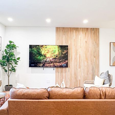 Comfy 2-Bedroom Home In Hollywood Los Angeles Exterior photo
